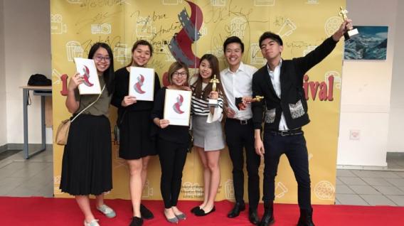 Students of “Independent Cinema in Contemporary China” class participated in the first Redbird Student Film Festival.