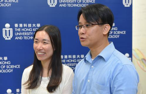  香港耀能協會羅怡基紀念學校鄭文輝老師(右)及張靜茵老師(左)認為：「同學除了於比賽中學會組裝機械，亦能做到彼此共融，發揮所長，透過分工合作，解決困難。」