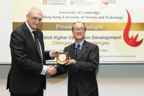  Prof Sir Leszek Borysiewicz (left) presents a Cambridge University souvenir to President Tony F Chan
