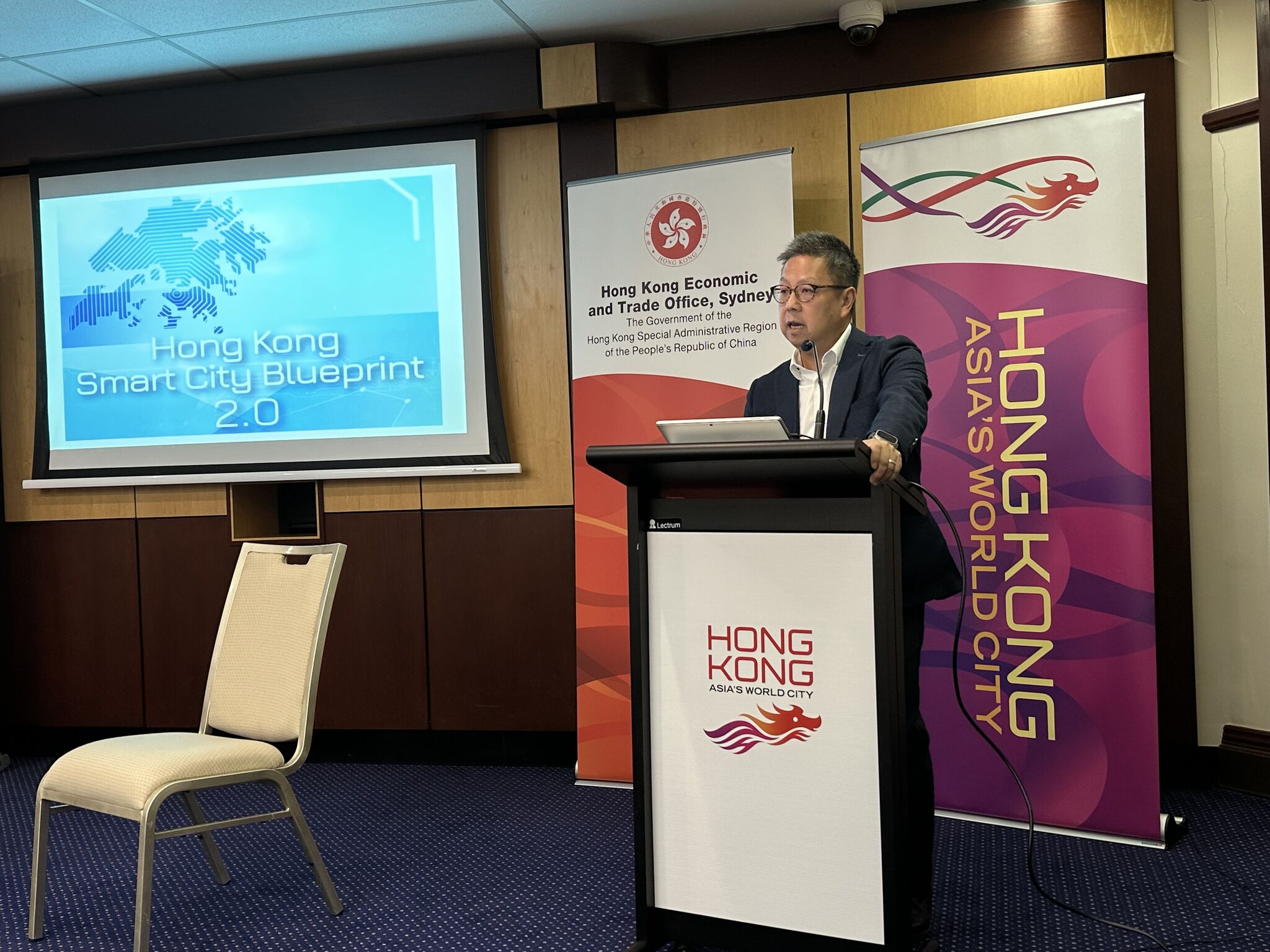 HKUST co-hosted a seminar with the Hong Kong Trade Development Council (HKTDC) and the Hong Kong Economic and Trade Office (HKETO), with Prof. Hong LO as the keynote speaker.