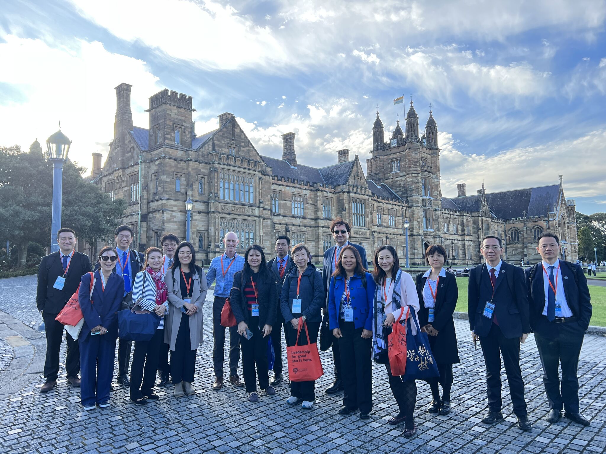 The HKUST delegation visited The University of Sydney.