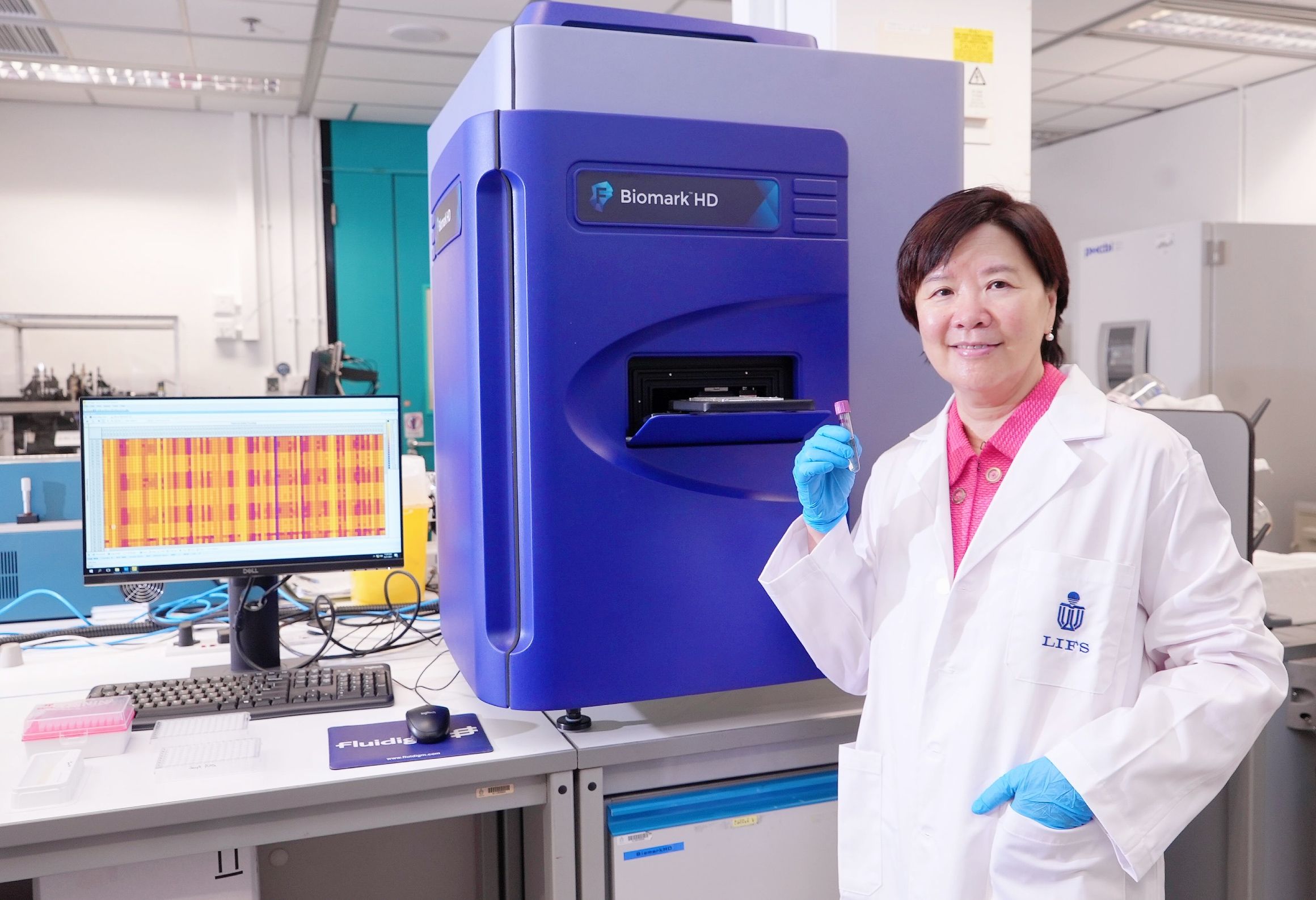 Using the pictured blue device that performs the ultrasensitive proximity extension assay, Prof. Ip and her team developed a blood test for early detection and screening of Alzheimer’s disease from Chinese patient data, with an accuracy level of over 96%.