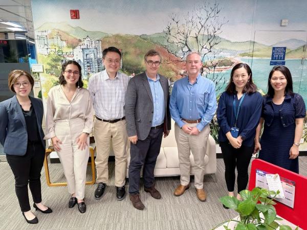 The Fondation de France delegation visited HKUST.