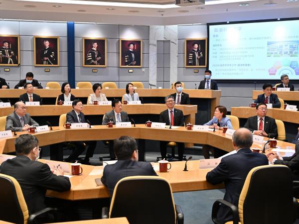 Accompanied by Chief Executive Mr. John LEE and Secretary for Education Dr. CHOI Yuk-lin, Director XIA Baolong was briefed by HKUST Council Chairman Prof. Harry SHUM and President Prof. Nancy IP, on the development strategy of the university.